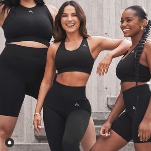 ONER ACTIVE Classic Seamless 2.0 Leggings | Black Marl × 1
M - Short